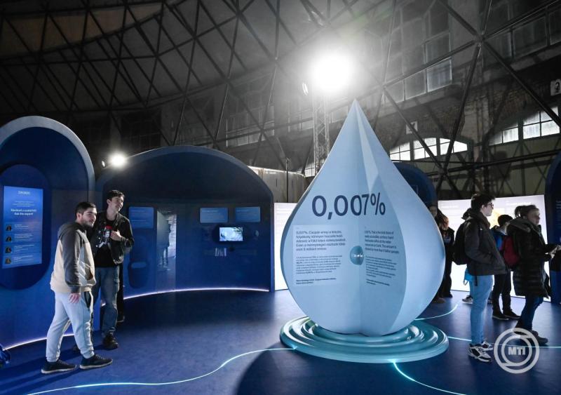 Budapesten nyílt meg a Kék Bolygó fenntarthatósági rendezvénye