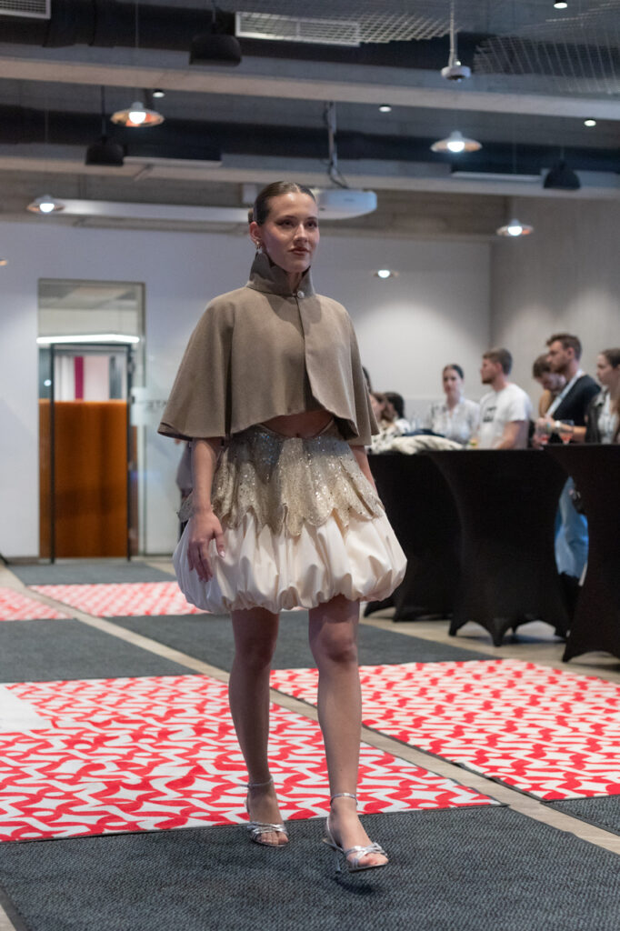 A fast fashion helyett körforgásos textiliparban gondolkodnak a Duna Régió országai