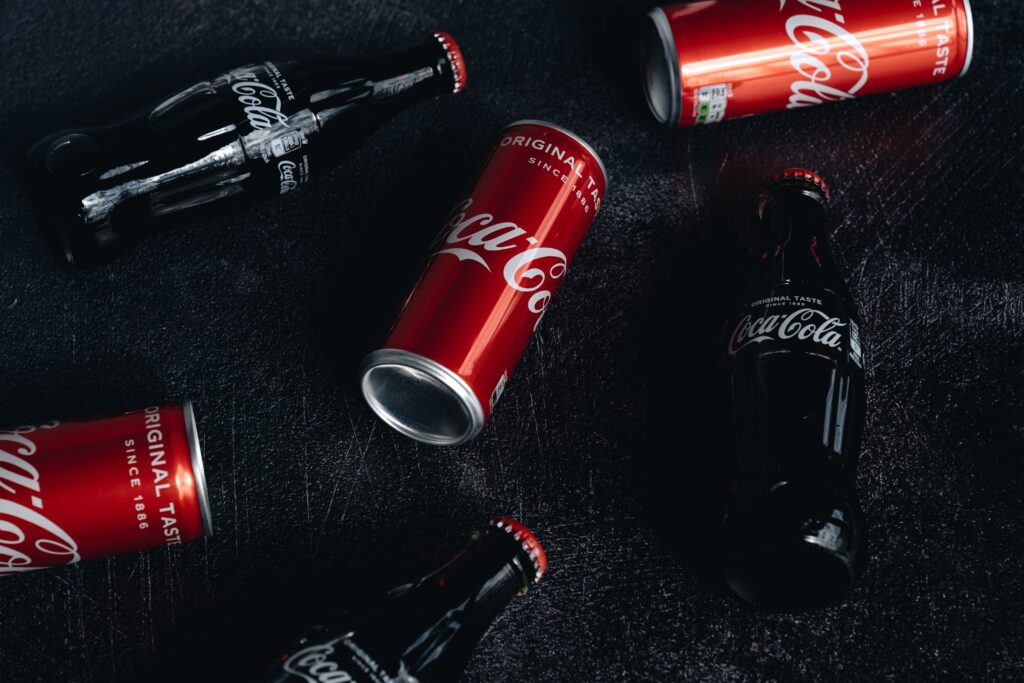 Változik a Coca-Cola kommunikációja a „100%-ban újrahasznosítható” PET-palackokról
