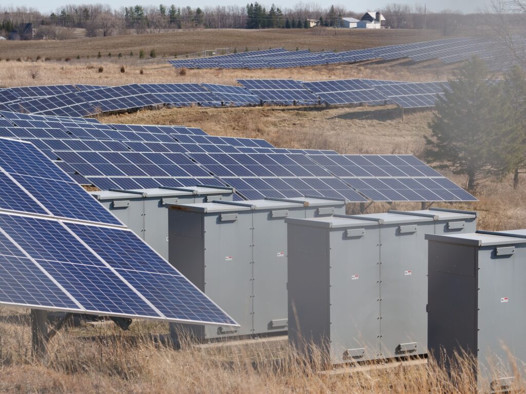 Napelemek és akkumulátorok: így erősíti energiafüggetlenségét Szlovénia