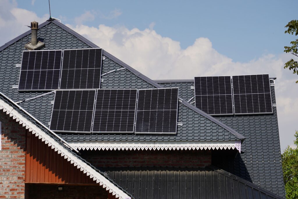 Hálózatfejlesztés és új szabályok segíthetik a hazai napenergia terjedését